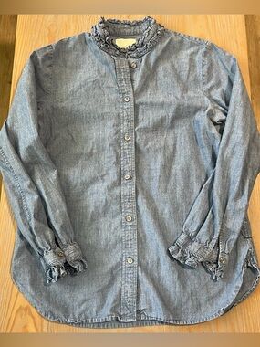 J Crew ruffle neck classic fit chambray button down shirt size small